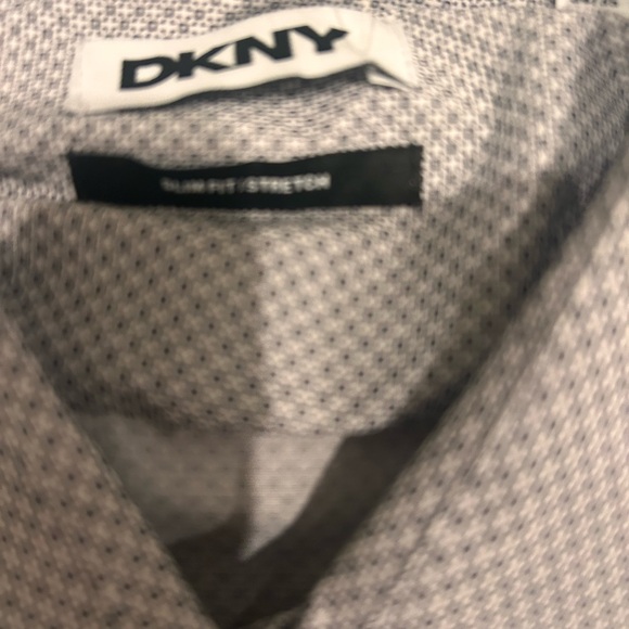 DKNY Men's XL Classic blue/white pattern button up Dress Shirt NWT - Picture 5 of 5